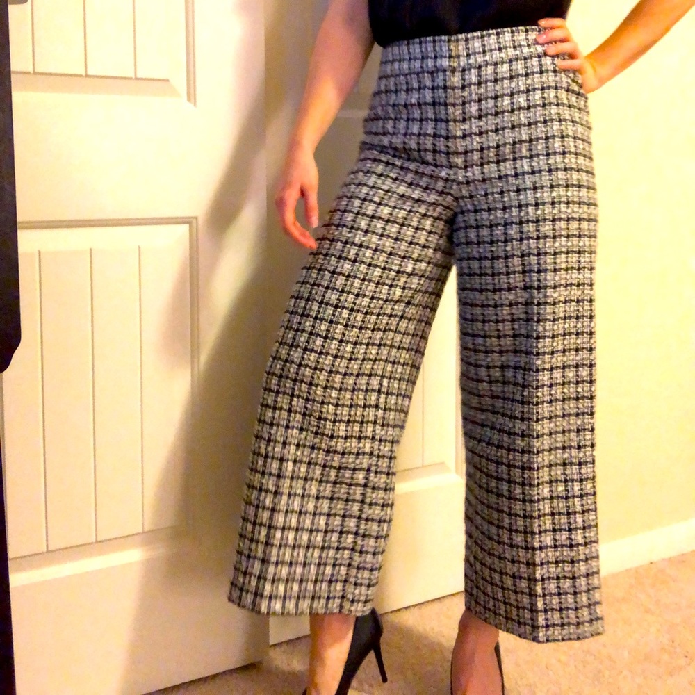 Ann Taylor size 6
